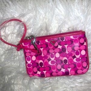 Coach wristlet 💕